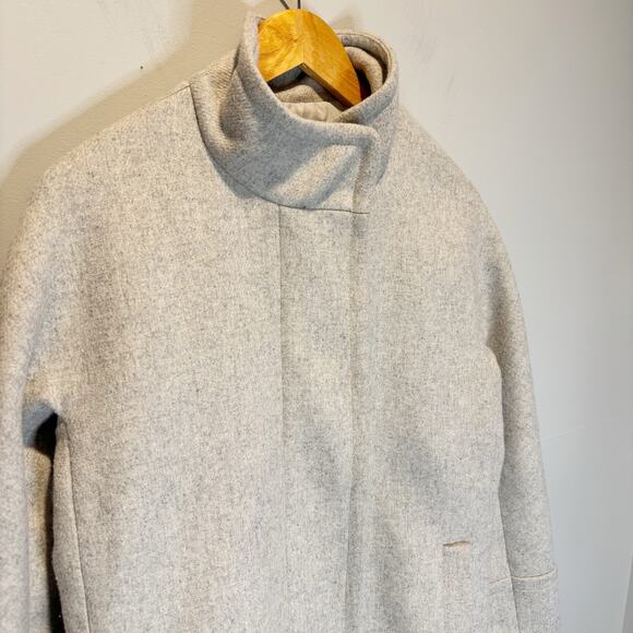 J. Crew Gray Wool Blend City Coat - size 8 Petite - Picture 3 of 8